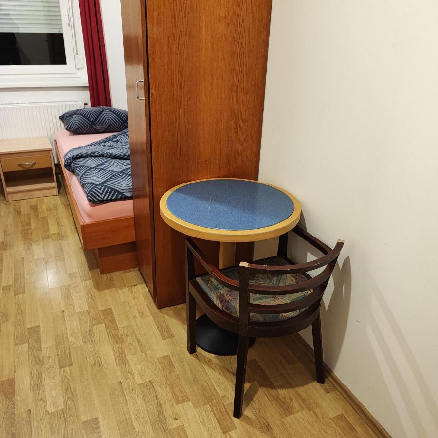 Sostanj Velenje Ravne Sobe Rooms Vrtacnik D O O Ngoại thất bức ảnh