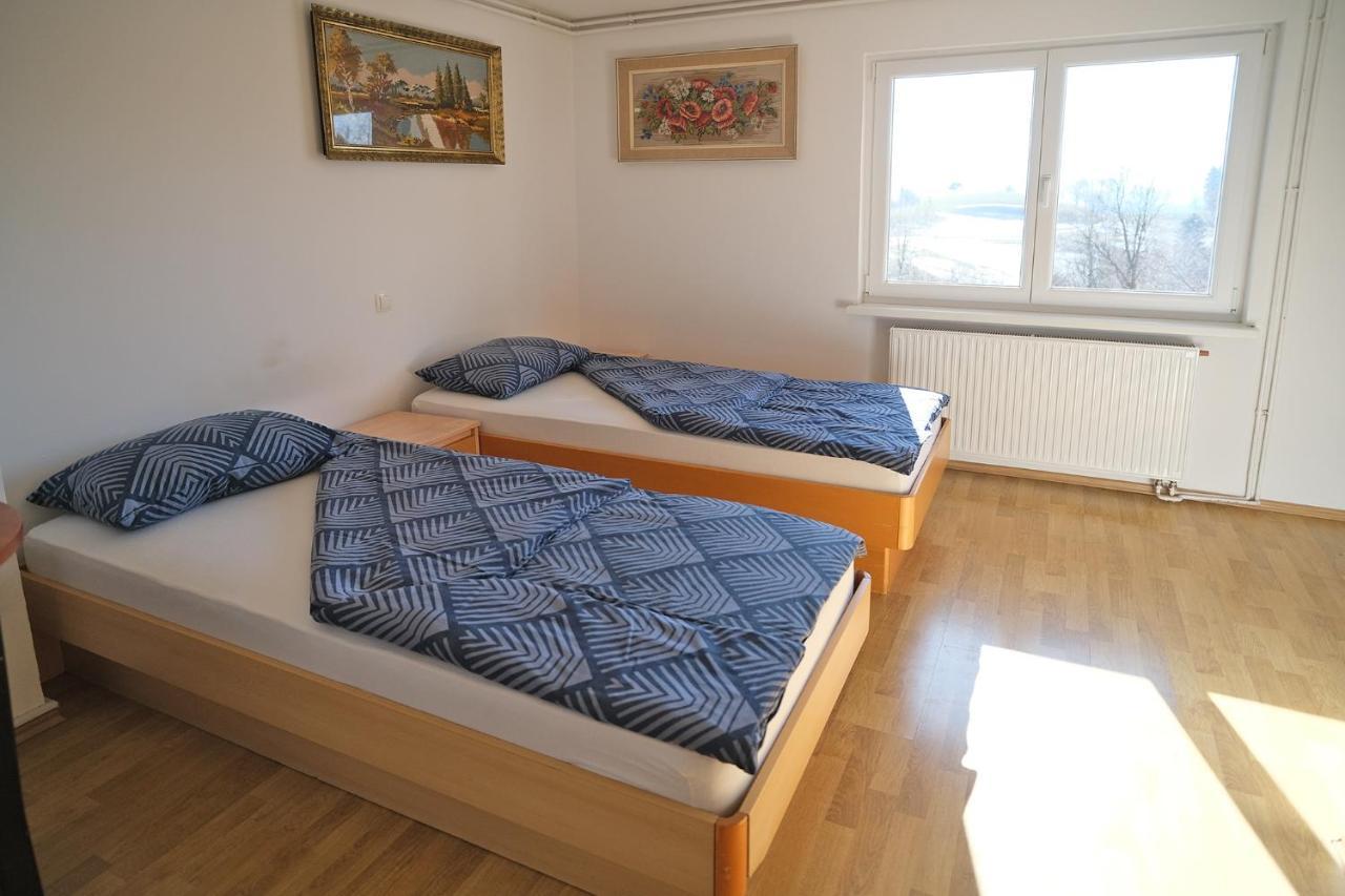 Sostanj Velenje Ravne Sobe Rooms Vrtacnik D O O Ngoại thất bức ảnh