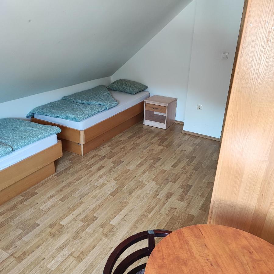 Sostanj Velenje Ravne Sobe Rooms Vrtacnik D O O Ngoại thất bức ảnh