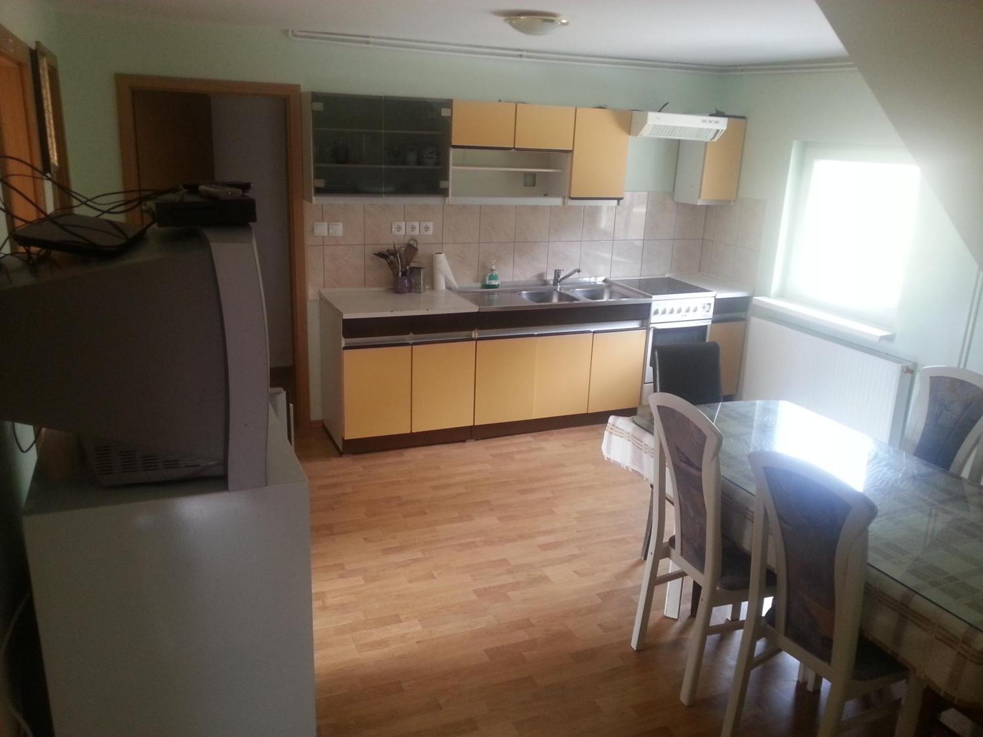 Sostanj Velenje Ravne Sobe Rooms Vrtacnik D O O Ngoại thất bức ảnh
